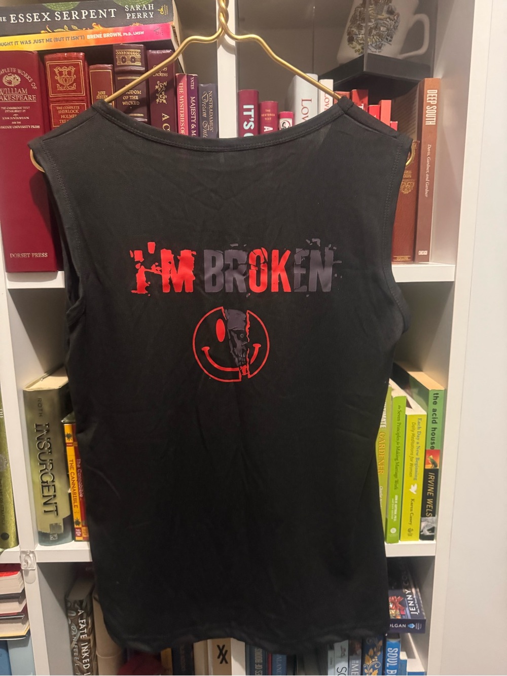 Black Graphic Muscle Tee "I'M BROKEN"